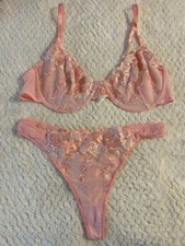 VTG Beautiful Pink Satin Bra And Panties With Flower Embroidery Set Size L