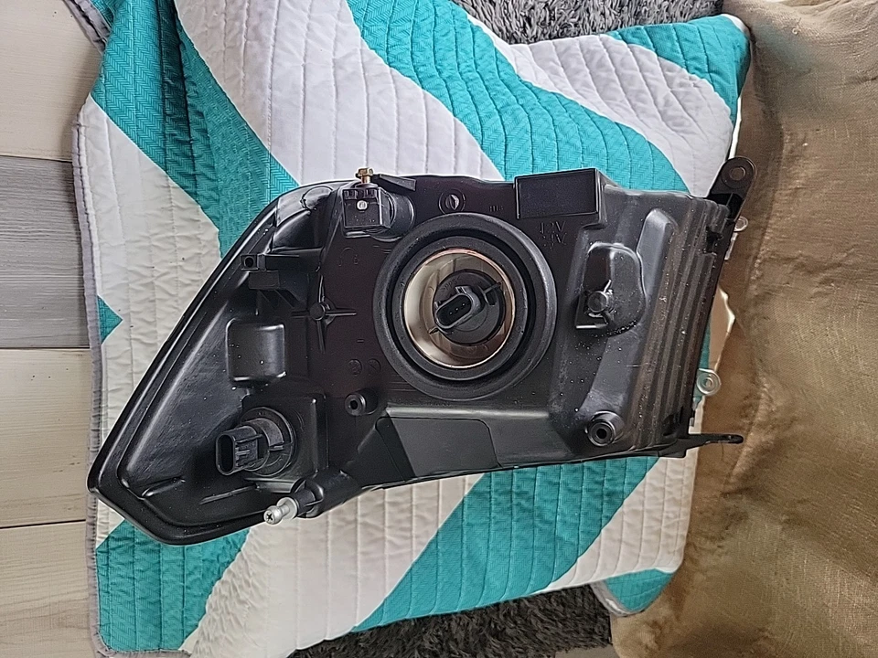 Faro halógeno izquierdo para conductor Dodge Ram 1500 2009-2012 completo todas las pestañas bonito Foto 3 de 4