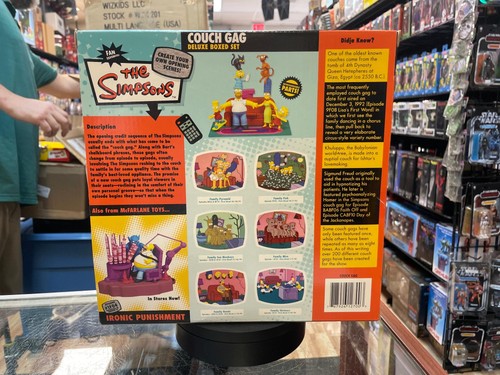 Couch Gag Deluxe Boxed Bag (Vintage Simpsons, McFarlane) SEALED - Picture 4 of 6