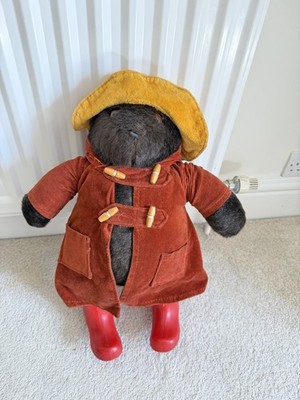 Vintage Paddington Style Teddybär mit roten Stiefeln & Dufflecoat