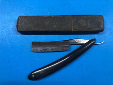  WADE  BUTCHER  Razor, Sheffield with Box M3051 