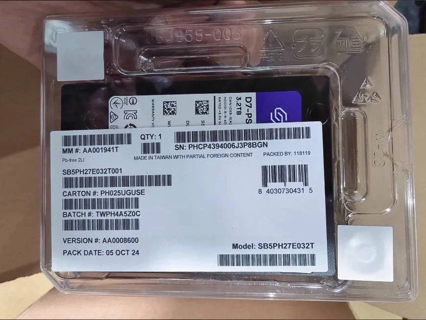Solidigm Intel D7 PS1030 3.2TB SSD 2.5" U.2 NVME PCIe 5.0 X4 SB5PH27E032T001