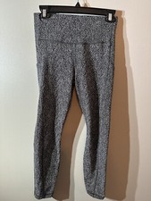 Athleta Size Small Ultimate Stash Textured 7/8 Tight Legging