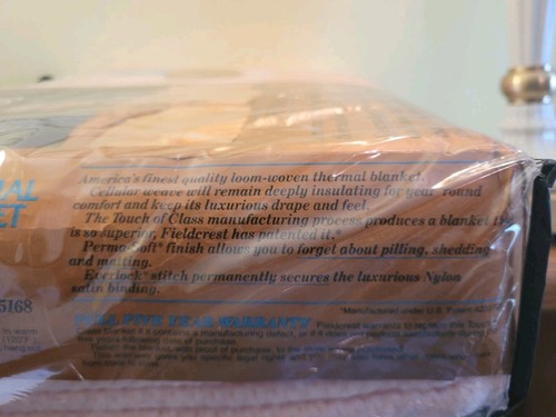 Fieldcrest Touch of Class Thermal Blanket Full Size Acrylic Nylon Satin Trim NOS - Picture 8 of 9