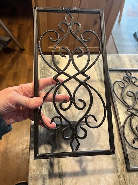 Candelabro de pilar aplique de pared hierro forjado metal patrón de desplazamiento-juego de 2-12X6 Foto 4 de 4