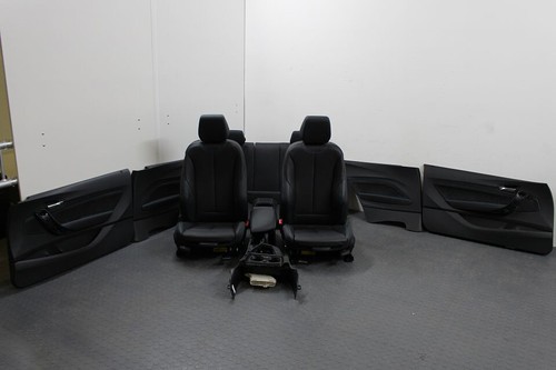 BMW M2 F87 Innenausstattung Leder Alcantara Sitze Sportsitze SHZ Ziernaht blau