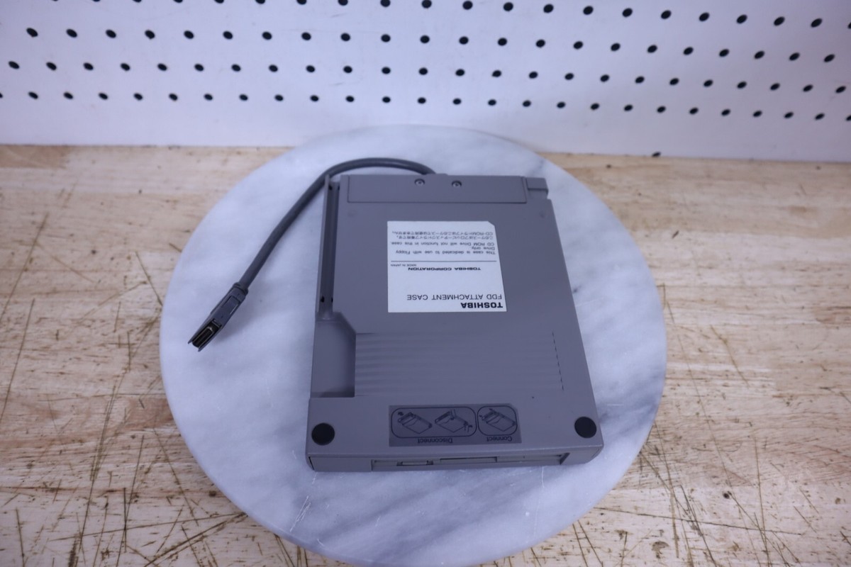 デウス 日本語版 w17b8b5 ZenDrive U7C (SDRW-08U7C-U)｜Optical Drives｜ASUS Global