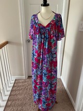 Vintage Lorraine Made In USA Nightgown Floral Women Size L 80s