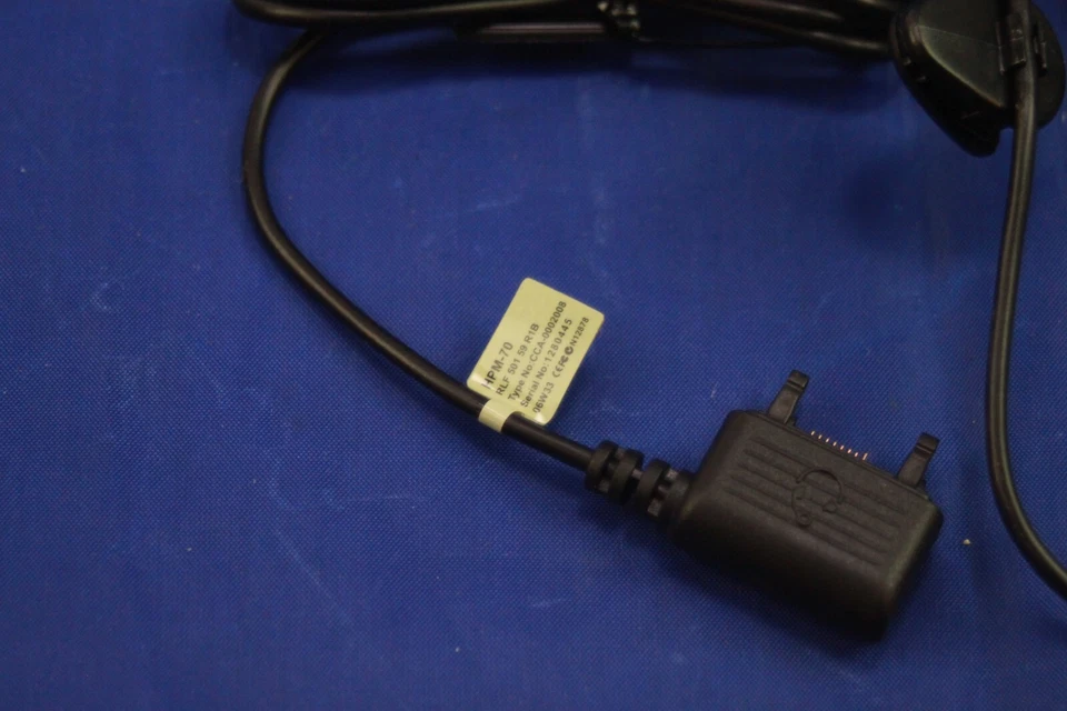 2X Sony Ericsson Stereo Earphone Headphone Connector Cable HPM-70 - Image 2 of 2