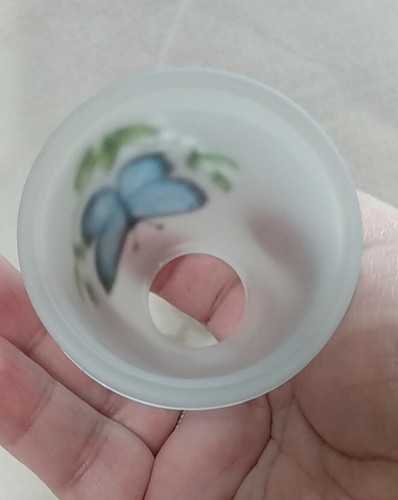 Mosser Feenlampe weiß irisierendes Glas handbemalt Schmetterling - Bild 5 von 13