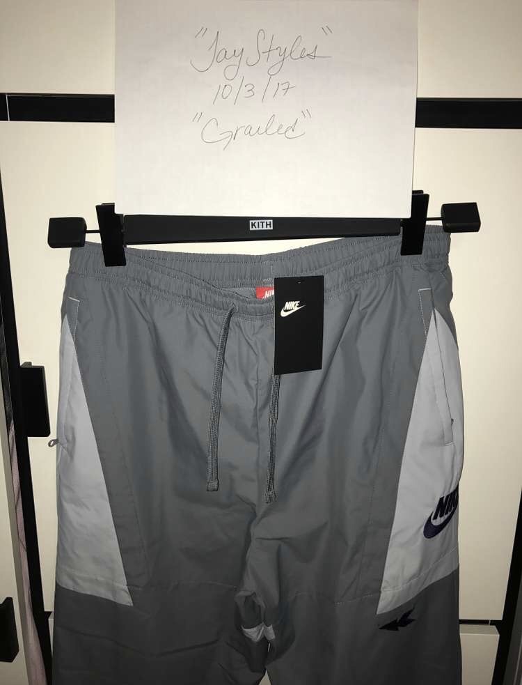 Kith x Nike Take Flight Windbreaker Jacket / Pants set Grey Kith x Nike Take Flight Windbreaker Jacket / Pants set Grey