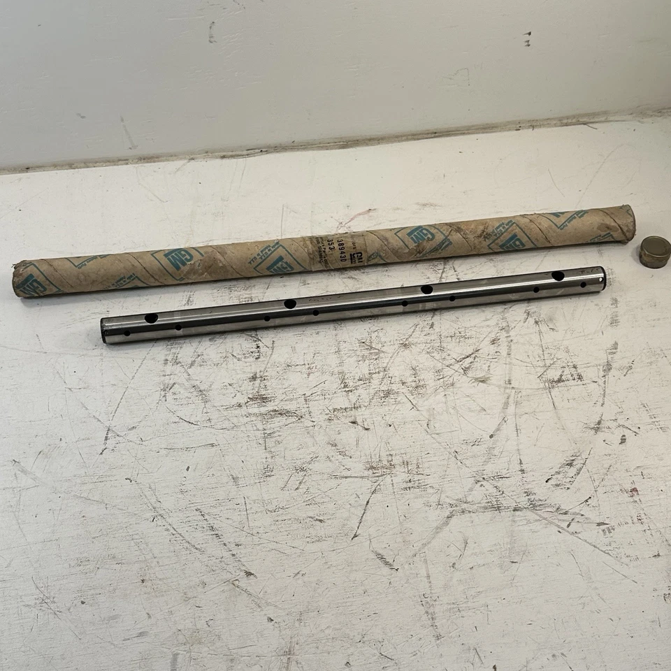 Nuevo OEM 1389430 GM 1961-1967 Buick Skylark y otros brazo bastidor eje Foto 3 de 4