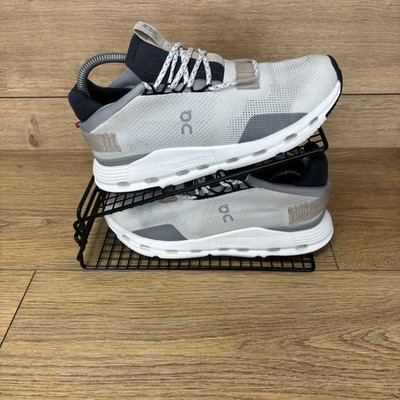 On Cloud Schuhe Damen Größe UK 6 CloudNova Running weiß Mesh Turnschuhe