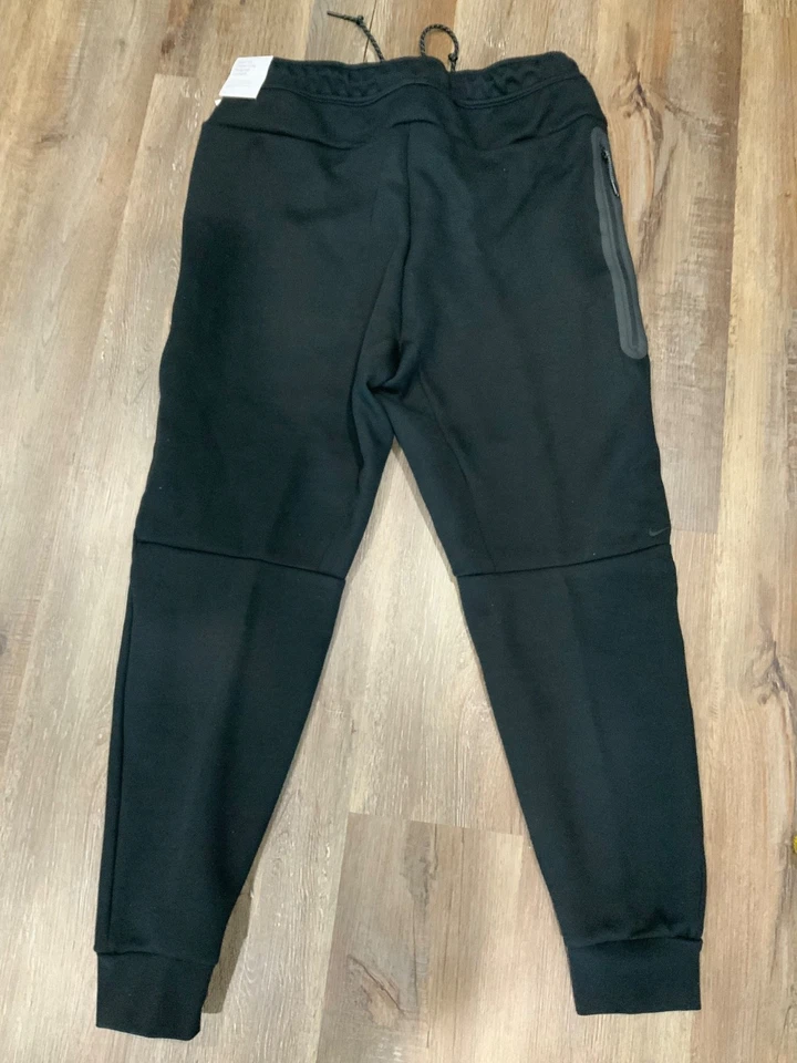 New Nike Tech Fleece Joggers Black/Black HV0959-010 Mens Sz XS - Image 3 of 4