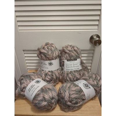 Loops & Threads Chunky Twist Pink Grey 4 skeins color 1903 Lot 202106 1000 Grams