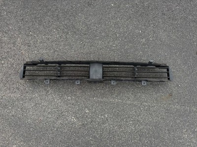 17-20 BMW 530e 530 540  G30 Front Lower Radiator Air Shutter Grille Assembly OEM