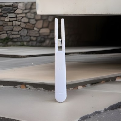Ubiquiti UniFi AC Mesh Outdoor Access Point  (UAP-AC-M 802-3af PoE Gigabit