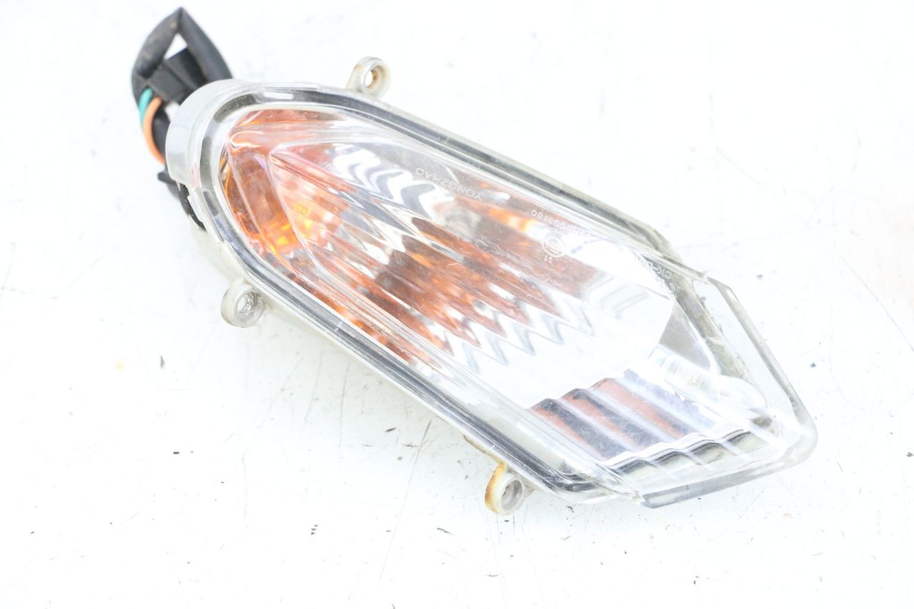 FRONT LEFT TURN SIGNAL  - KYMCO AGILITY CITY 4T 50 (2008 - 2016)