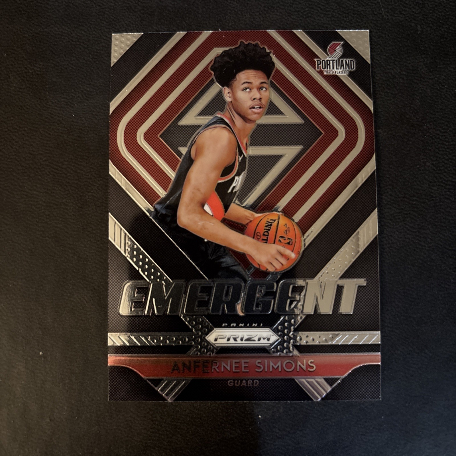 2018-19 Panini Prizm - Emergent Anfernee Simons #24 (RC)