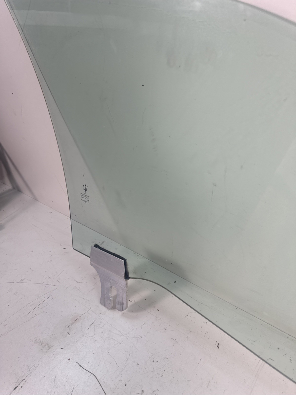 Maserati Ghibli S Q4 2014-2022 Front Left Door glass P/N 103453