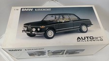 AUTOART BMW 2002 1:18 Diecast Mini Car