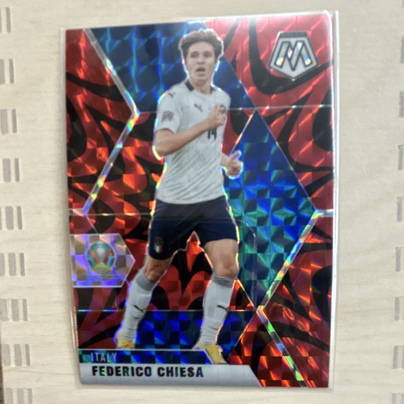 Panini Mosaic UEFA Euro 2020 Red Mosaic Prizm Federico Chiesa Italy #140