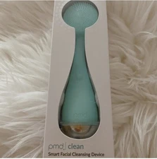PMD clean smart facial cleansing devise new in box - teal. New
