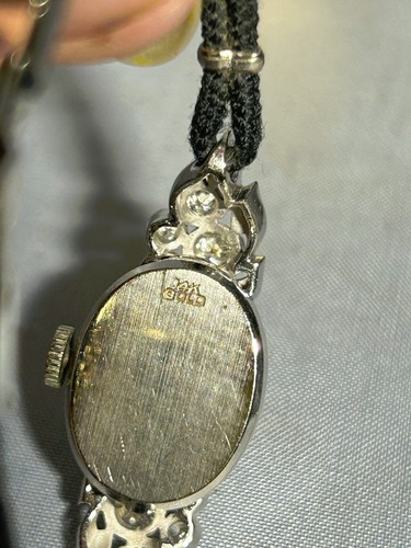 ANTICO OROLOGIO DONNA DIAMANTI 14K -HAMILTON -FUNZIONANTE - Foto 5 di 9