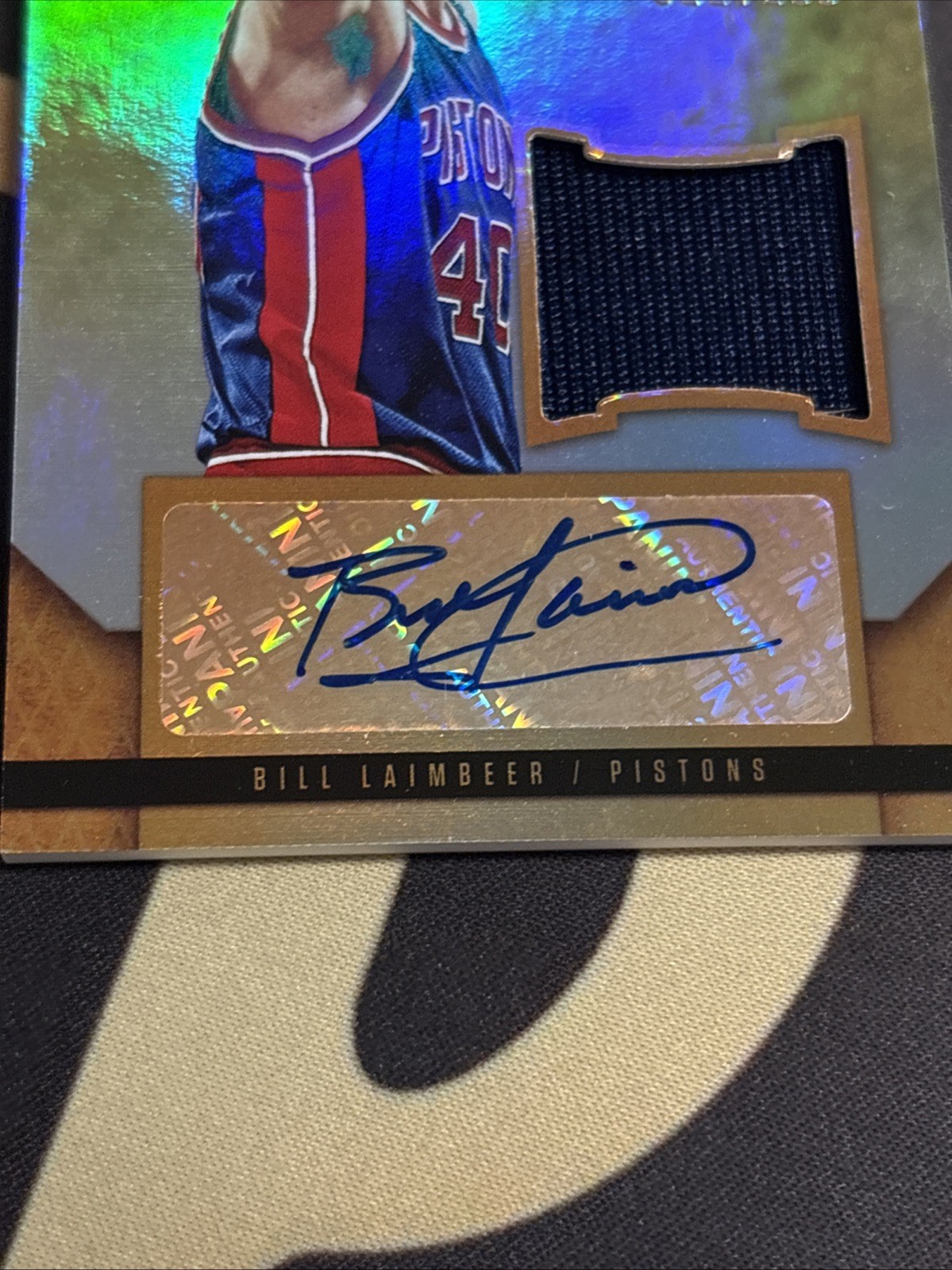 2014-15 Gold Standard Bill Laimbeer Gold Strike Jersey Auto Game Worn /199 view 4