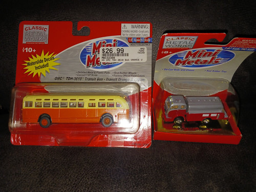 CMW Mini Metals HO Scale GMC TDH-3610 Transit Bus + Fuel Delivery Truck 1:87