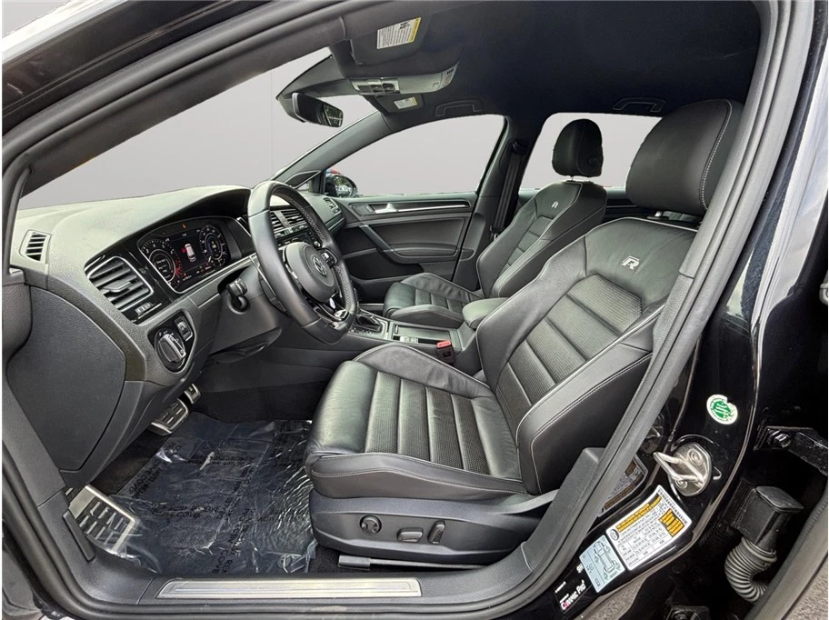 Volkswagen Golf R 2019  Foto 2 de 4