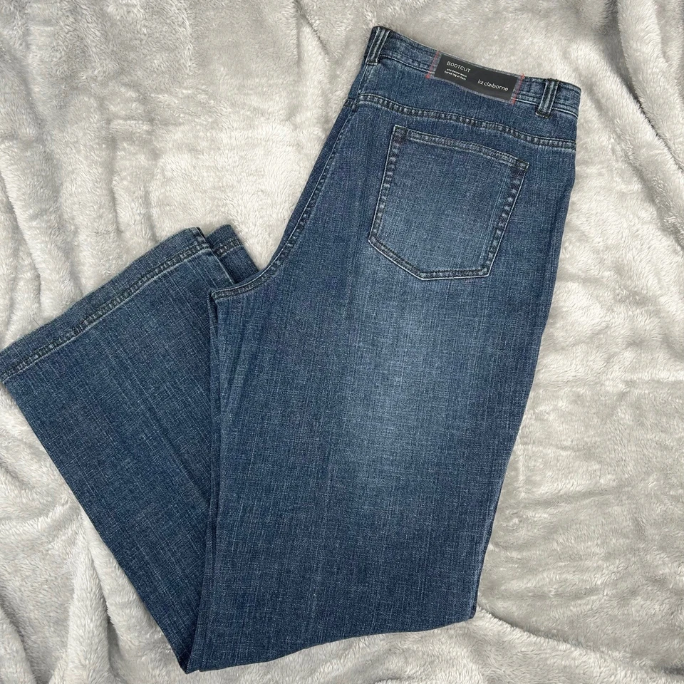 Liz Claiborne Women's Bootcut Jeans Blue Denim Leather Trim Size 16 - Image 3 of 4