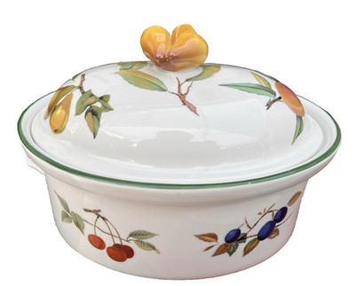 Royal Worcester 2.5 Qt Oval Covered Casserole Evesham Vale Made In England