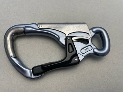 Bornack Einhand-Karabiner