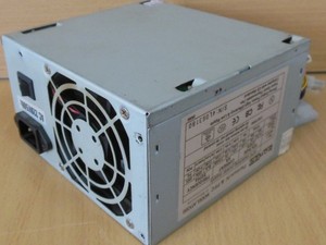 LC Power ATX350 2.03 Version 350Watt ATX PC Netzteil P4 Molex Floppy PFC* nt1628