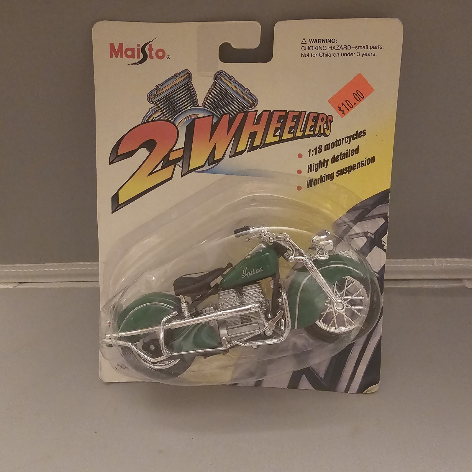 1995 Maisto 2-Wheelers 1942 INDIAN HATCHETTE 1/18 Scale Motorcycle Diecast NOS