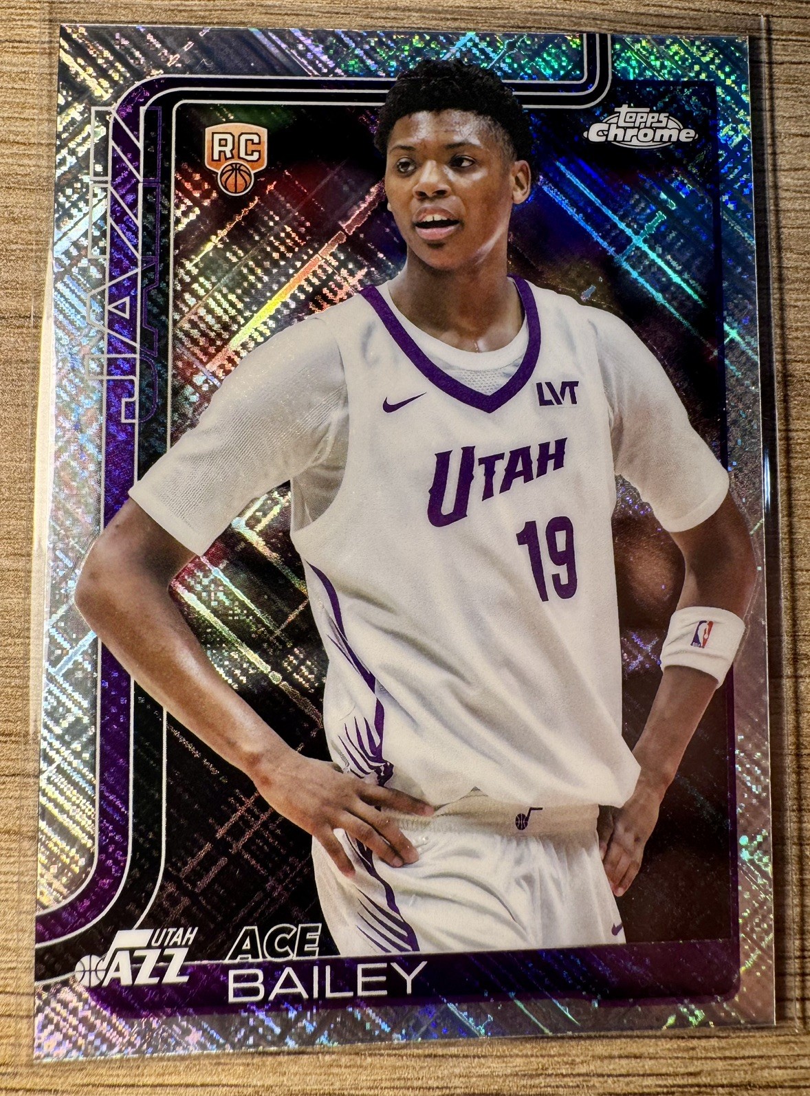 2025-26 Topps Chrome Ace Bailey 255 RC Skylight Refractor Jazz Rookie Exclusive