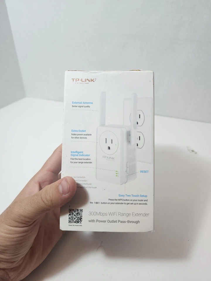 TP-LINK 300Mpbs Wi-Fi Range Extender Power Outlet Pass-though TL-WA860RE N300! - Image 4 of 4