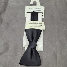 Madison Men's Satin Black Bow Tie and Pocket Square Set White Regular- 58 in