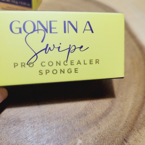 LWYA by Kim Gravel Gone in a Swipe Concealer (Medium Tan) and Pro Sponge Set - Picture 8 of 10
