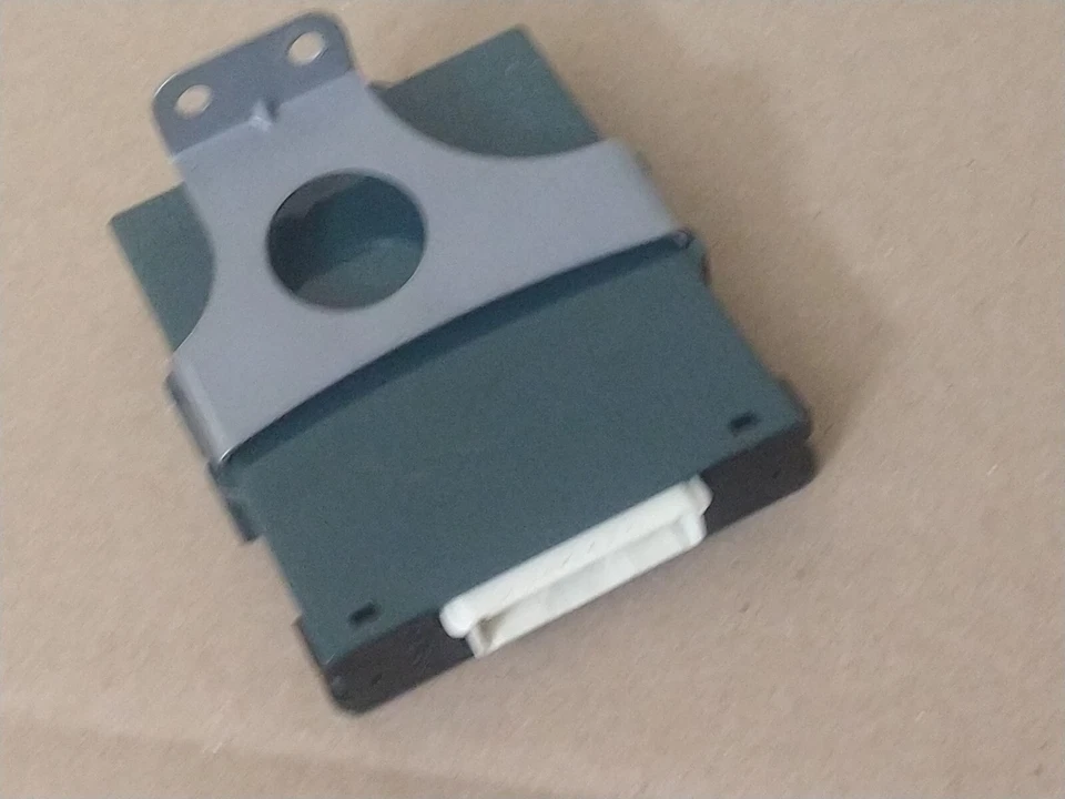 Módulo de control de puerta de enlace de red Lexus RX350 2007-2009 89111-48090 Foto 4 de 4