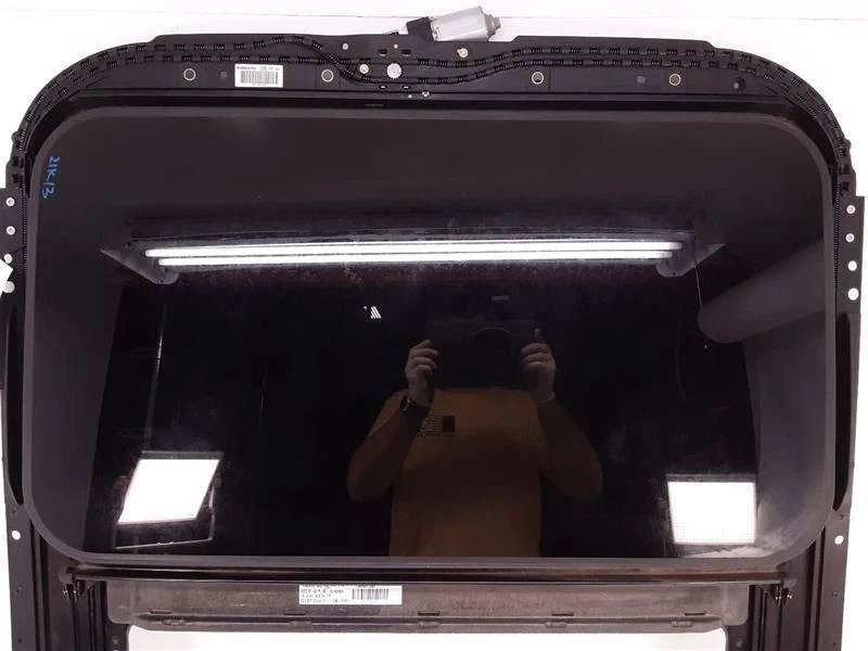 12-17 AUDI A6 Sunroof  - Image 4 of 4