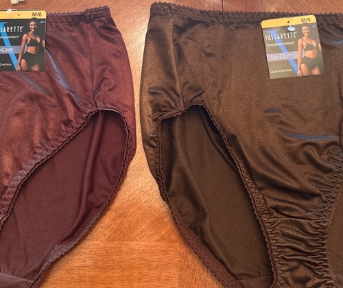 Vassarette Undershapers Womens HI Cut Light Control Brief SET OF 2 Sz M - Picture 2 of 2