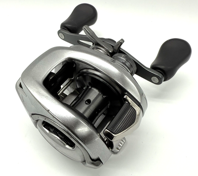 Shimano 18 Bantam MGL PG Right Bait Casting Reel From JAPAN w/Box