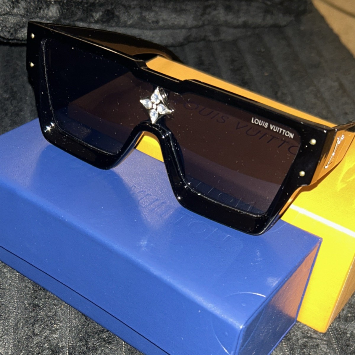 Louis Vuitton Cyclone Square Sunglasses Black Plastic Men's