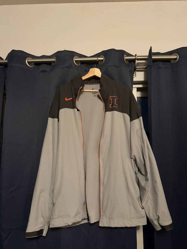 Nike Illinois Fighting Illini Sweatshirts and Jacket Mens XL/XXL - LOT OF 4 - Image 3 of 4