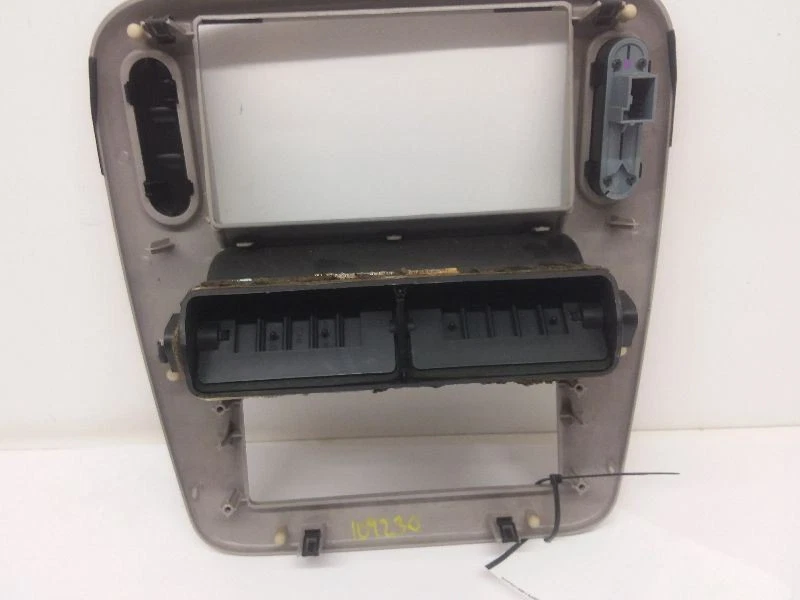  Radio tablero Mercury Mountaineer 2002 02 bisel OEM Foto 4 de 4