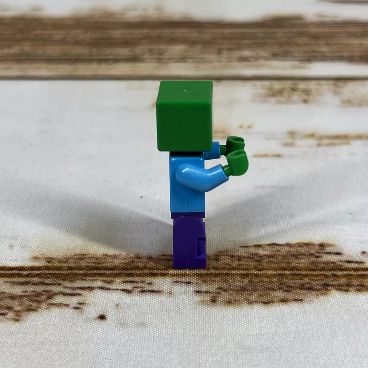 ROBLOX + LEGO] How to build a Noob minifig 