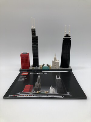 LEGO ARCHITECTURE - CHICAGO 21033 Complete with Manual  