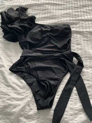 GREATLY REDUCED !! LADIES BLACK ONE SHOULDER FRILL COSTUME SIZE XL(14/16)